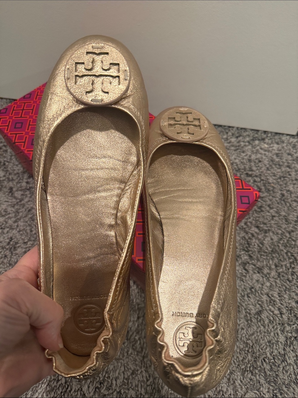 Tory Burch Metallic Rose Gold Minnie travel Ballet Flats size 7.5 - Picture 8 of 8